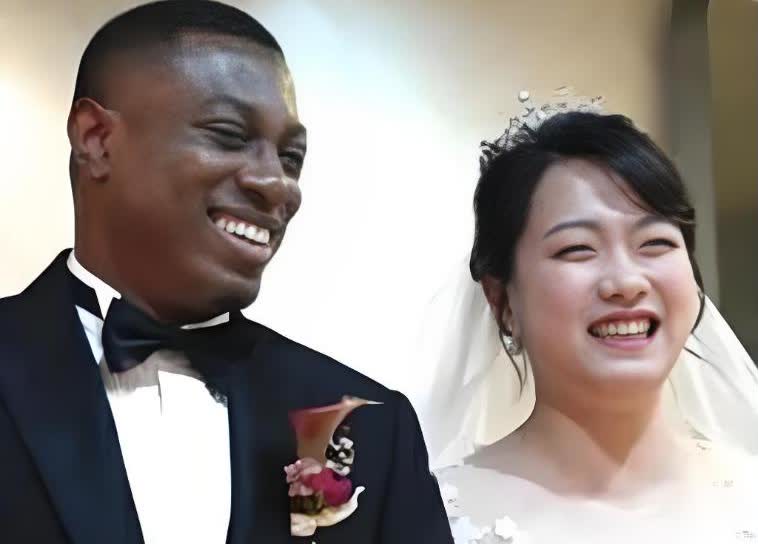 有没有发现？混得好的黑人，包括富豪、大牌球星等，都娶白人做老婆，但反过来极少有白