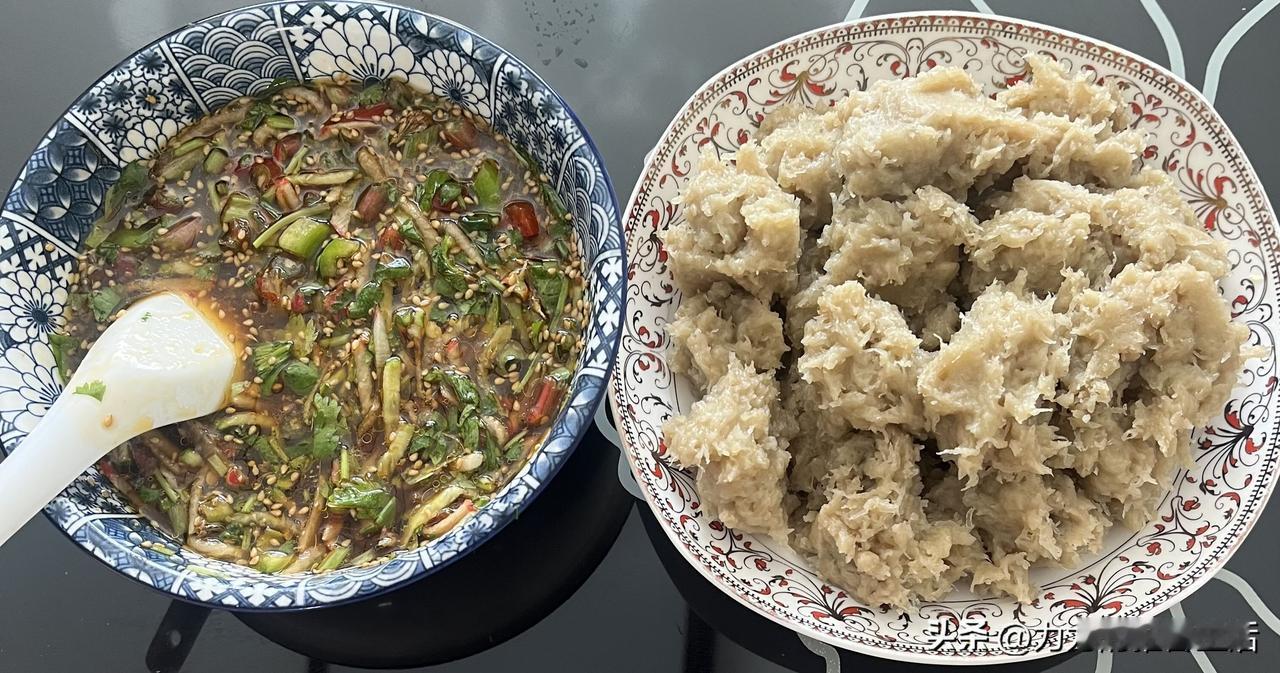 终于吃上了山西美食摩擦擦！今天午餐是山西美食“摩擦擦”，心心念念的想了很长时