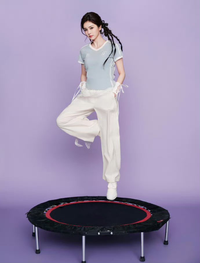 白鹿元气运动少女运动风直接拉满呀，超帅。