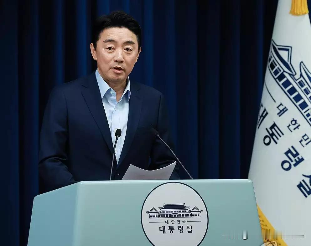 姜勋植谈首届内阁组建：“总统眼光太高…只待国民评判”韩国总统秘书室室长姜勋植