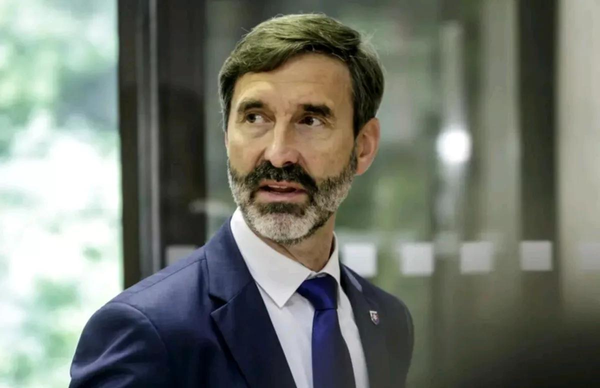 斯洛伐克外长表态，不会阻挠欧盟向乌克兰提供900亿欧元贷款。《费加罗报》消息