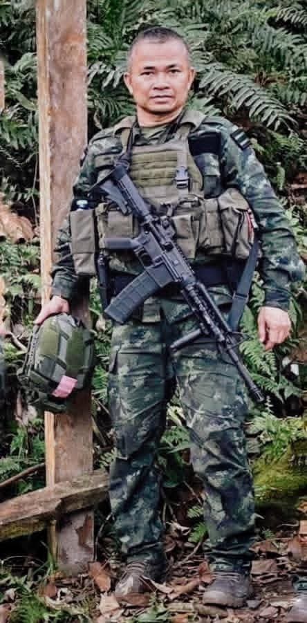 在本次泰柬冲突中，担任泰军特战联合特遣队的指挥官为陆军特战司令部第一特战师师长萨