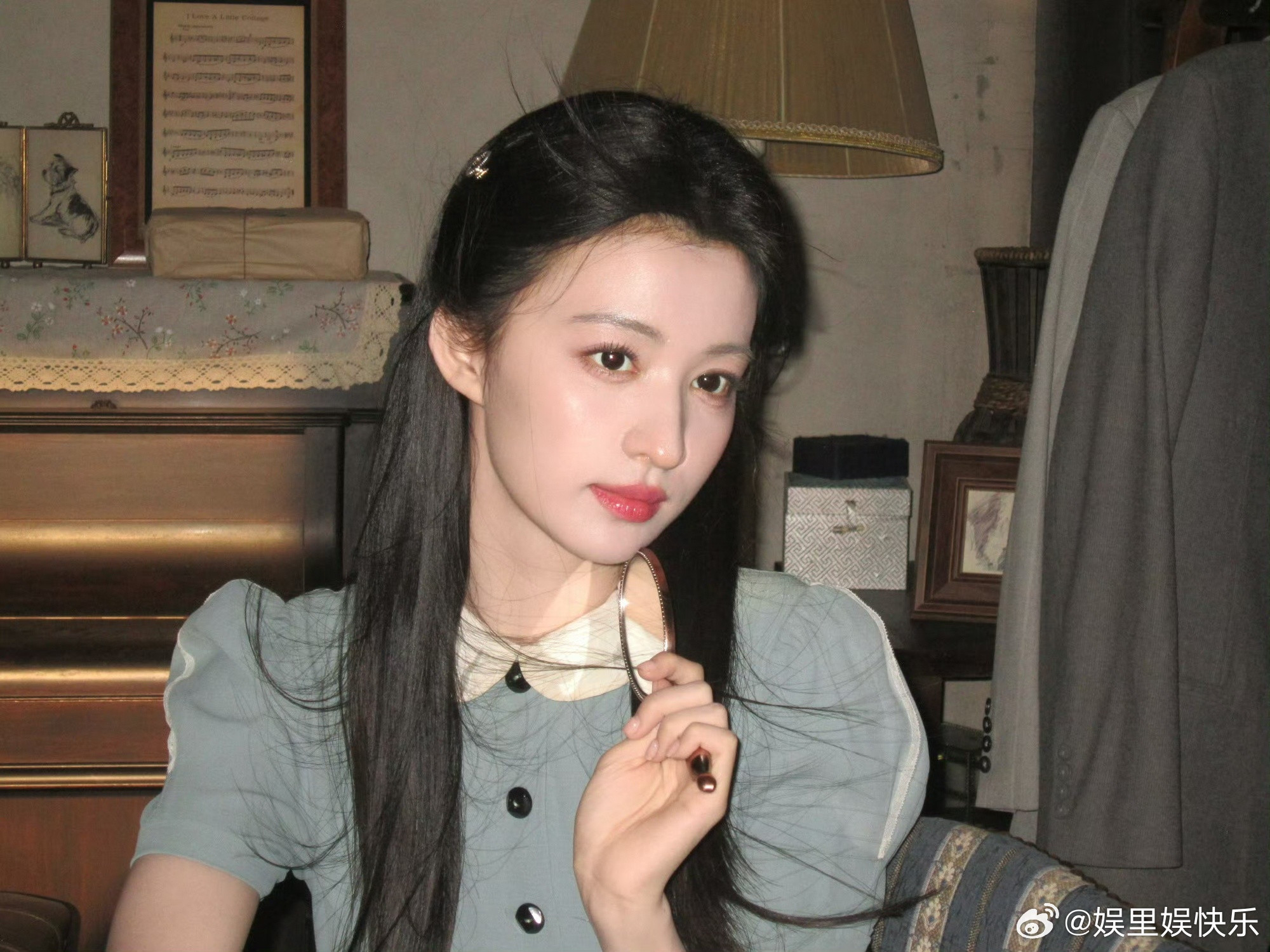 王楚然撩人赛道没有对手一句藏着克制心动的台词温柔细腻，戏里氛围感十足，私下说话依