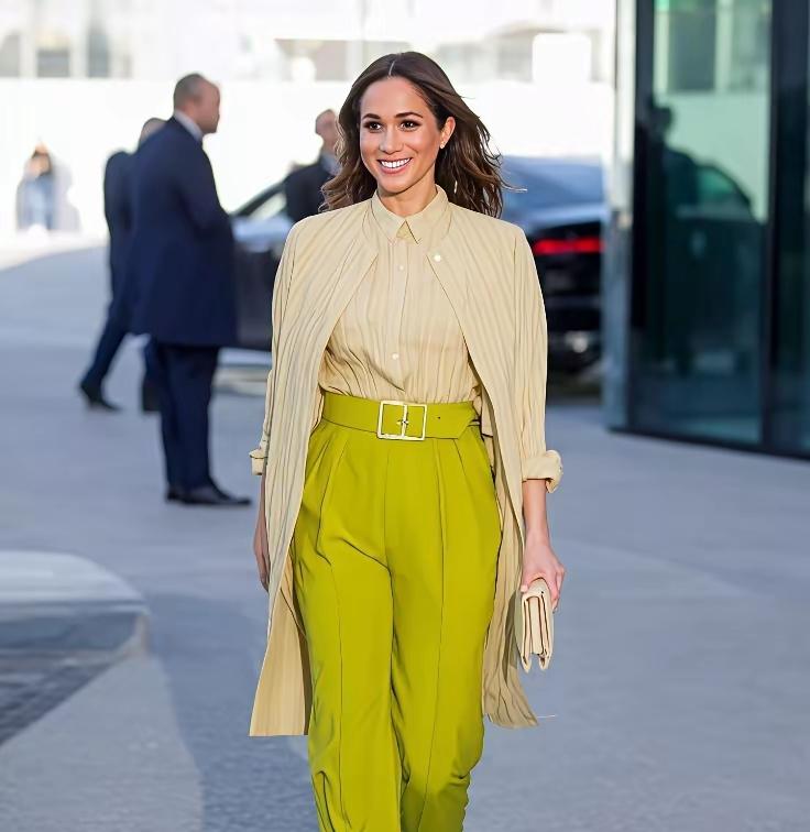 不得不说，梅根是真的喜欢折腾呢？这个女人的能耐，超乎了所有人的想象！爱流量、