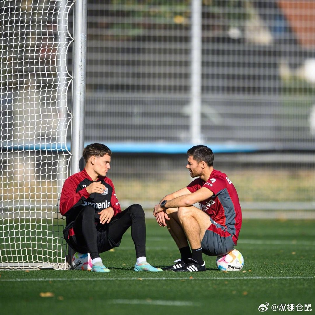 【需要适应】皇马主教练阿隆索谈到利物浦的维尔茨：“维尔茨肯定会成功，我毫不怀疑，