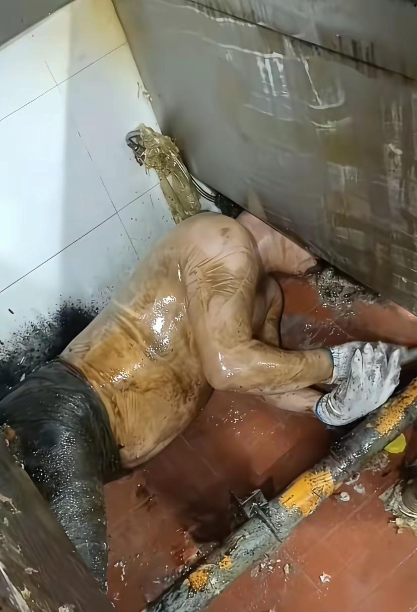 不知道怎么回事，第一眼看到这图时，浑身一冷！大家有没有这种感觉？