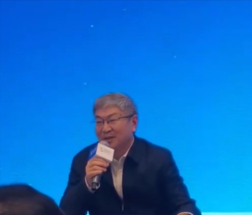 【尹同跃：智驾不敢跑在别人前面】在第六届世界互联网大会乌镇咖荟·汽车夜话论坛上，