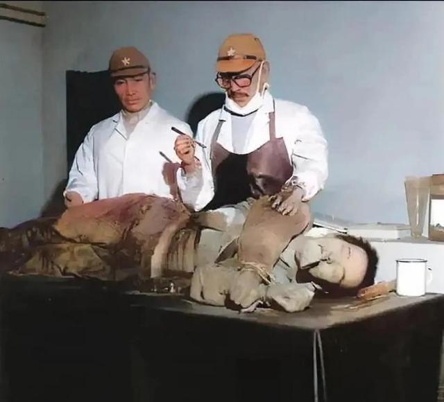 德国学者抛出灵魂拷问：同样是侵略，二十国联军的炮火只给中国留了皮外伤，为何唯独日