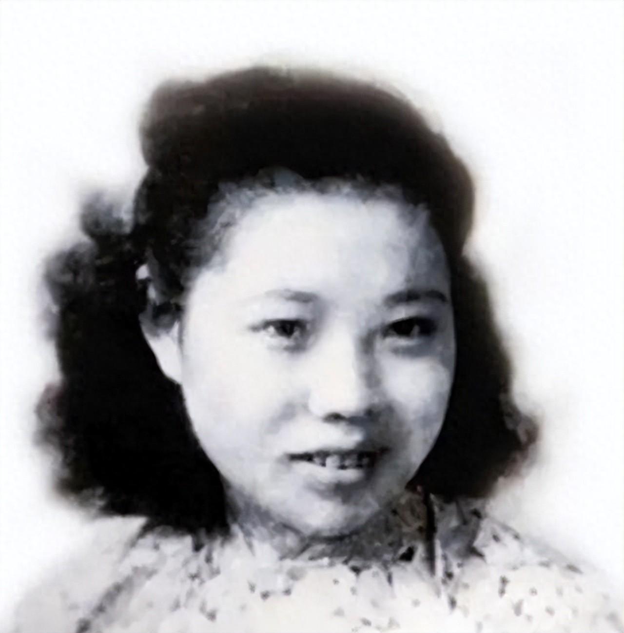 大陆仅存的军统女特务，晚年每天抽大半包烟：感谢国家养了我31年。1949年，浙江