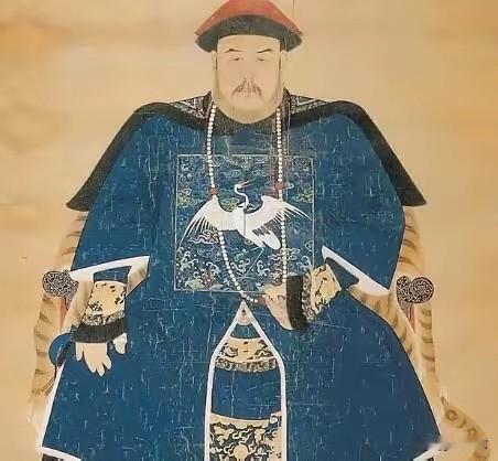 1735年，雍正死了以后，乾隆下令，释放自己十叔和十四叔，不再囚禁二人。老十四胤