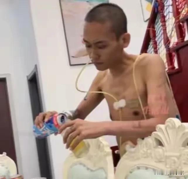 “这是想开了！”2023年，男子身患癌症晚期，无力回天放弃治疗后。买了一箱啤
