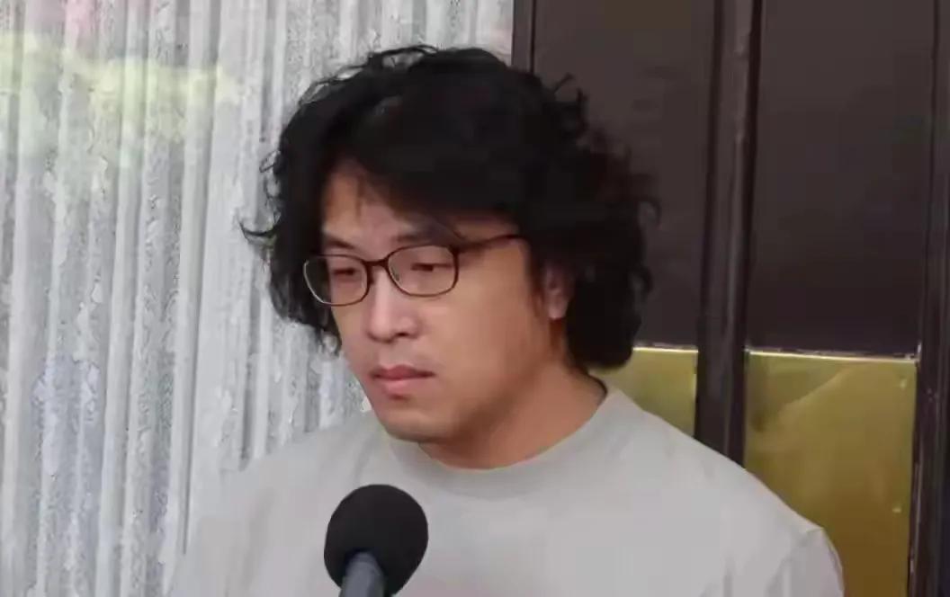 沈伯洋丑闻曝光，蓝要员回忆一件事，并喊话“青鸟”应该将沈伯洋移送检调！近段时间