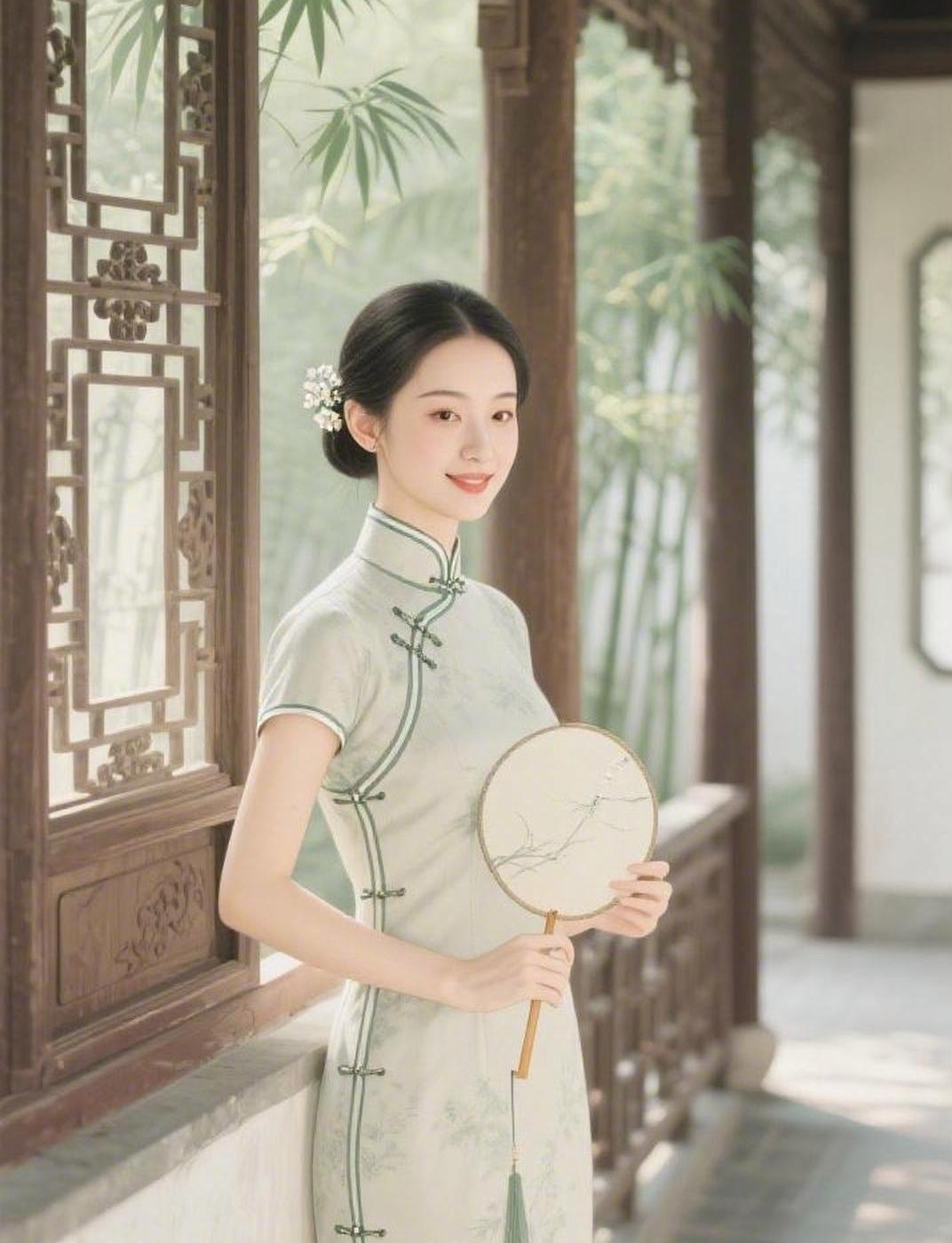 一位干了二十年的保姆阿姨，私下里说：“去有钱人家做久了，就明白一个理儿：家里是女