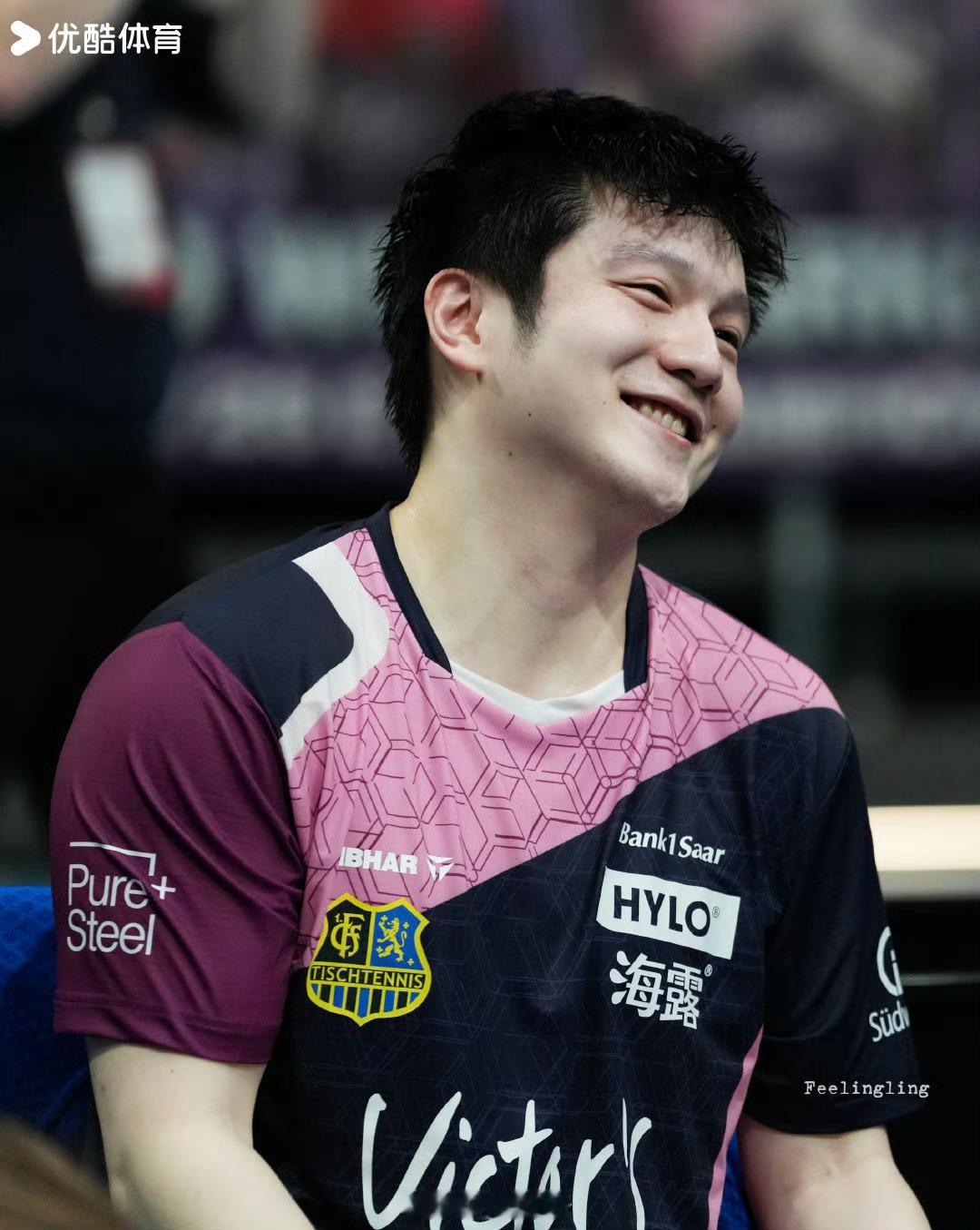 乒乓球欧冠1/4比赛次回合，樊振东所在的萨布尔吕肯取胜亨尼邦，由于首回合萨布尔吕