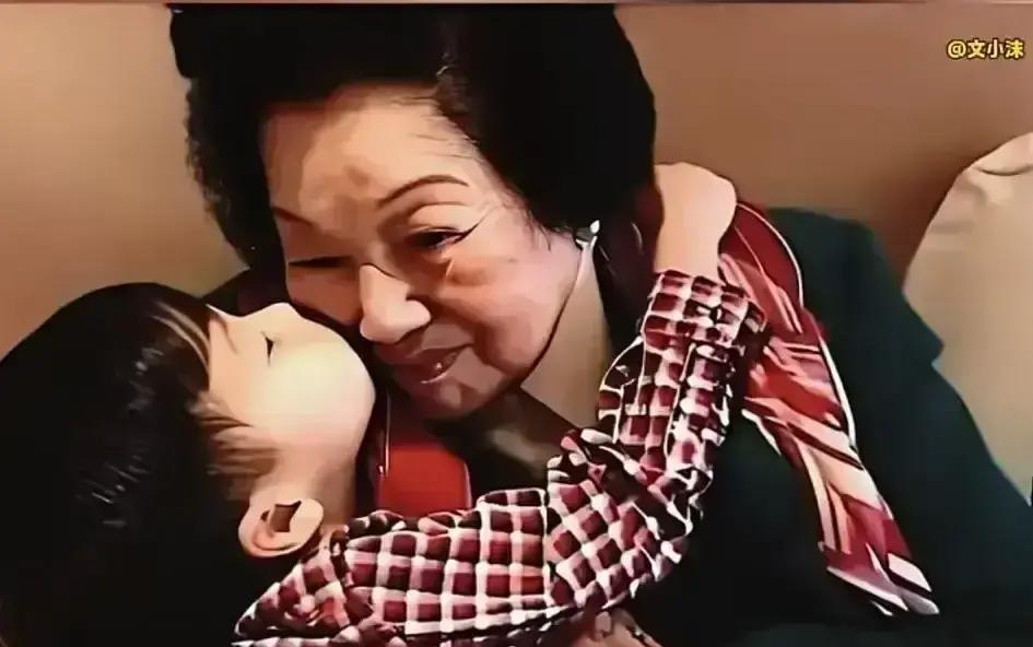 当其他豪门在律师楼撕破脸时，霍家正做着一件完全相反的事。最新家族聚会流出细节：