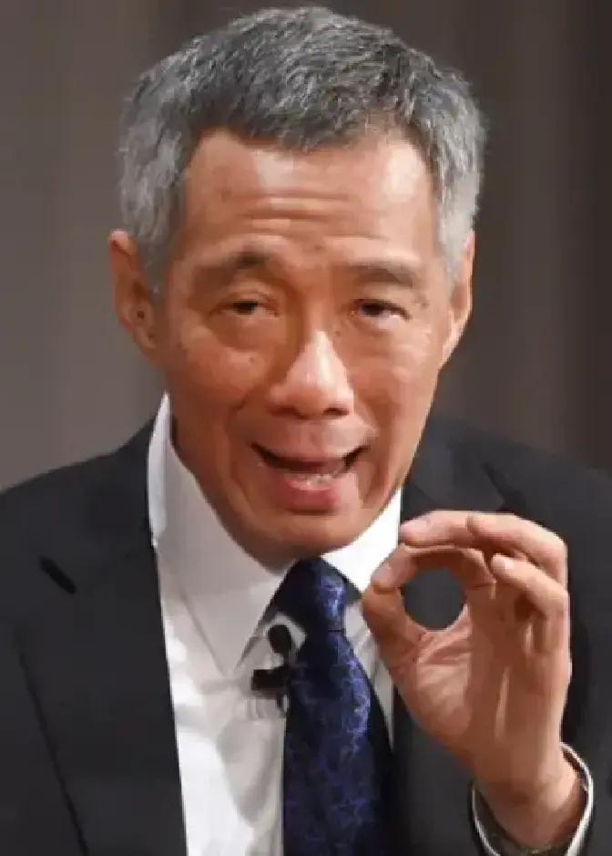 新加坡国务资政李显龙，罕见地把中国、印度和新加坡的关系摆到台面上说了个明白。他直