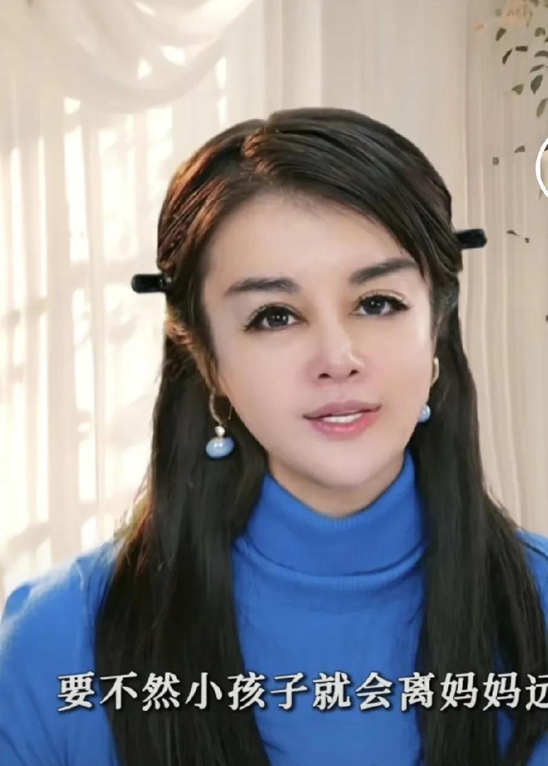 于文红说，她很高兴小宝是个粘妈妈的孩子。于文红和罗兰多的混血儿子小宝七八岁了，
