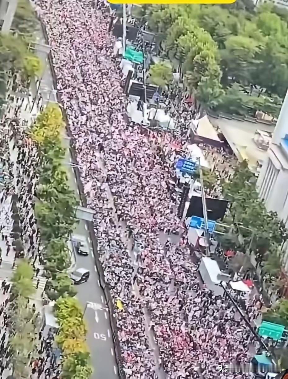 李在明弄巧成拙？乌克兰将援助俄罗斯的两名俘虏兵交给韩国的时候，韩国认为已经与乌