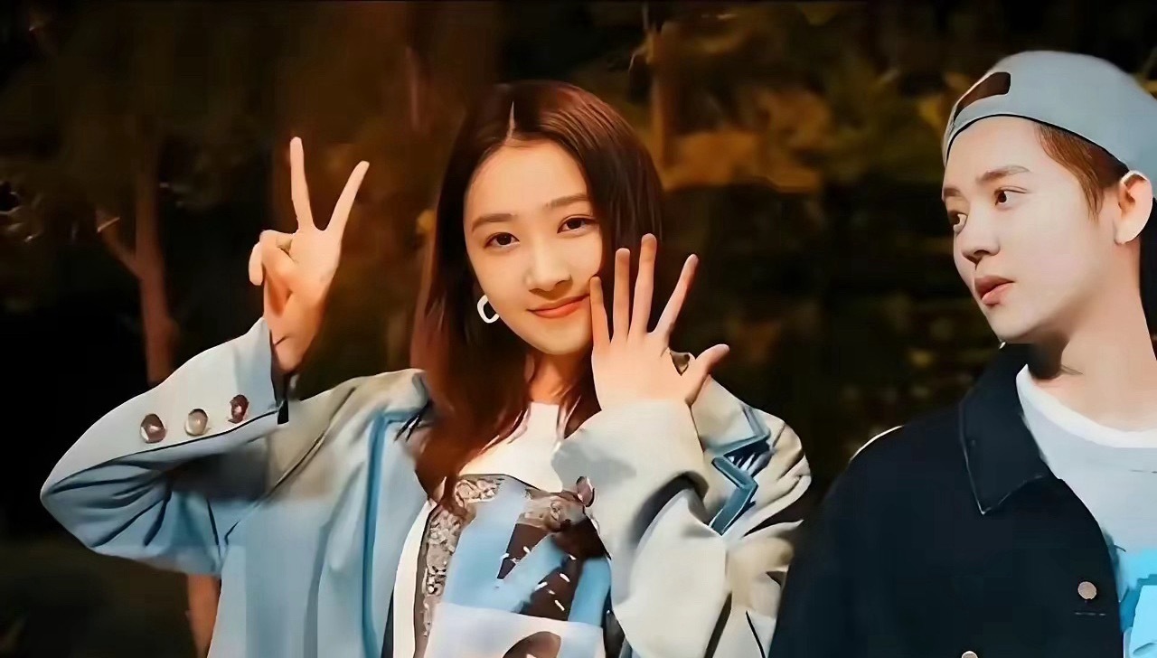 双顶流情侣分手后又复合了？女方主动求和，男方改掉了不好的熬夜酗酒习惯，双方想再续