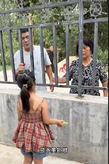 小故事！新疆的品牌方又来到李佳的家，说起来事也凑巧，怎么老壳子和半