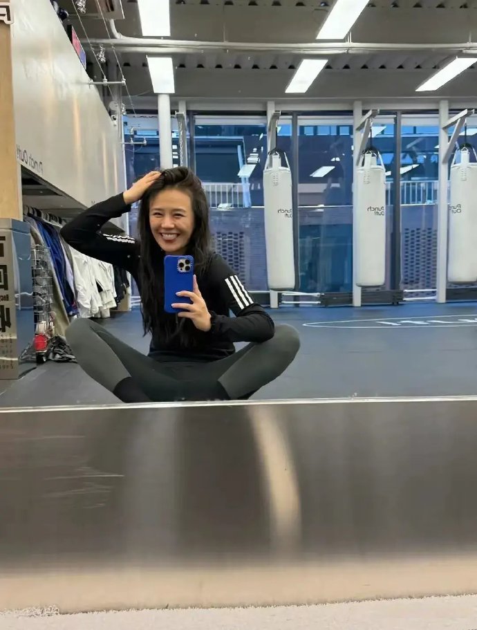 马思纯怎么这么瘦了，还是胖的时候好看吧！​​​