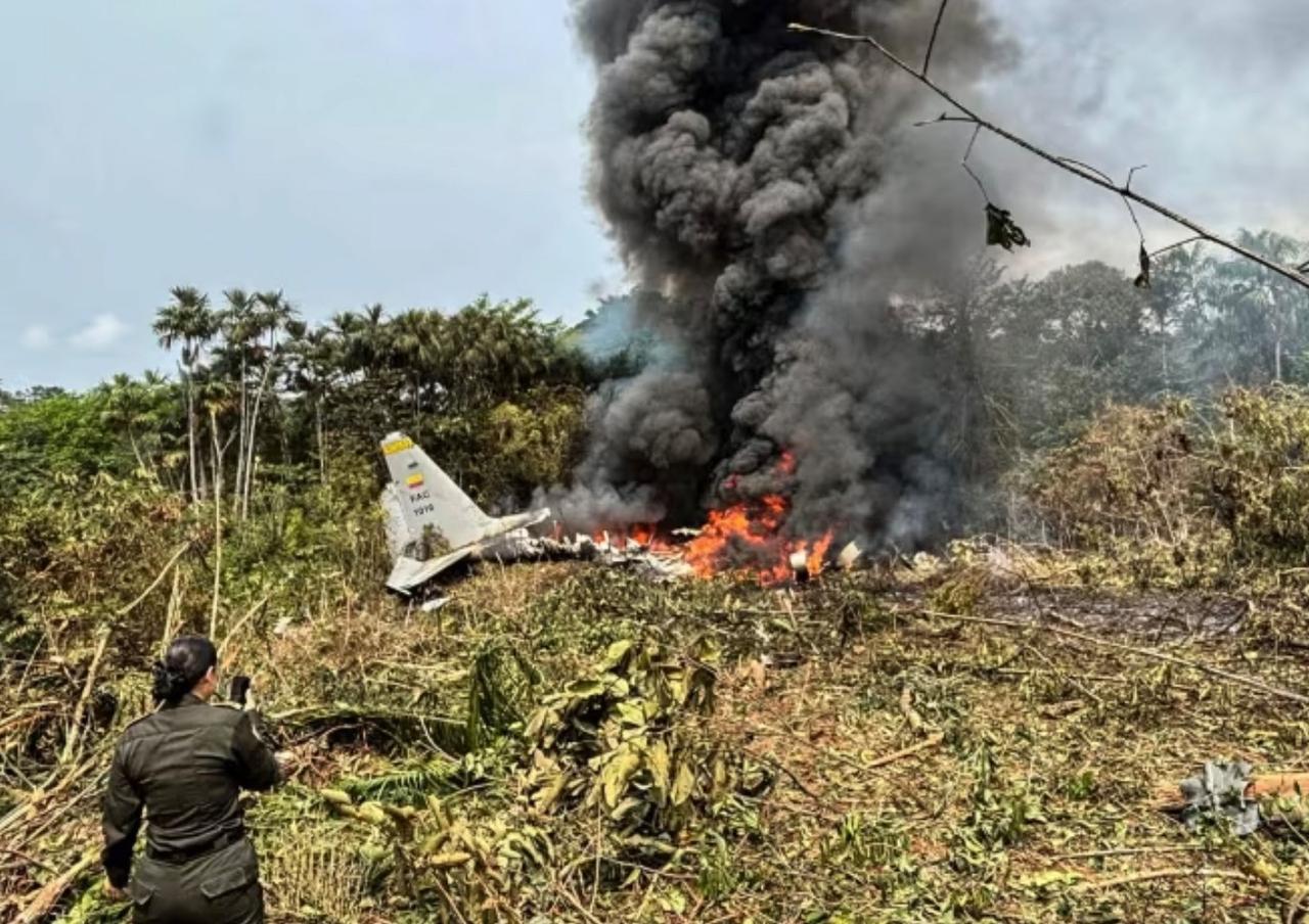 哥伦比亚空军C-130H运输机坠毁8死83伤，或是机械故障2026年3月23