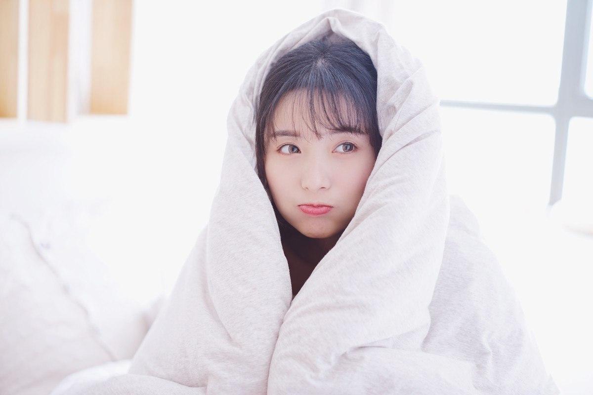 温暖冬日，被窝里的少女高雅气质美女分享美少女美照邻家美少女