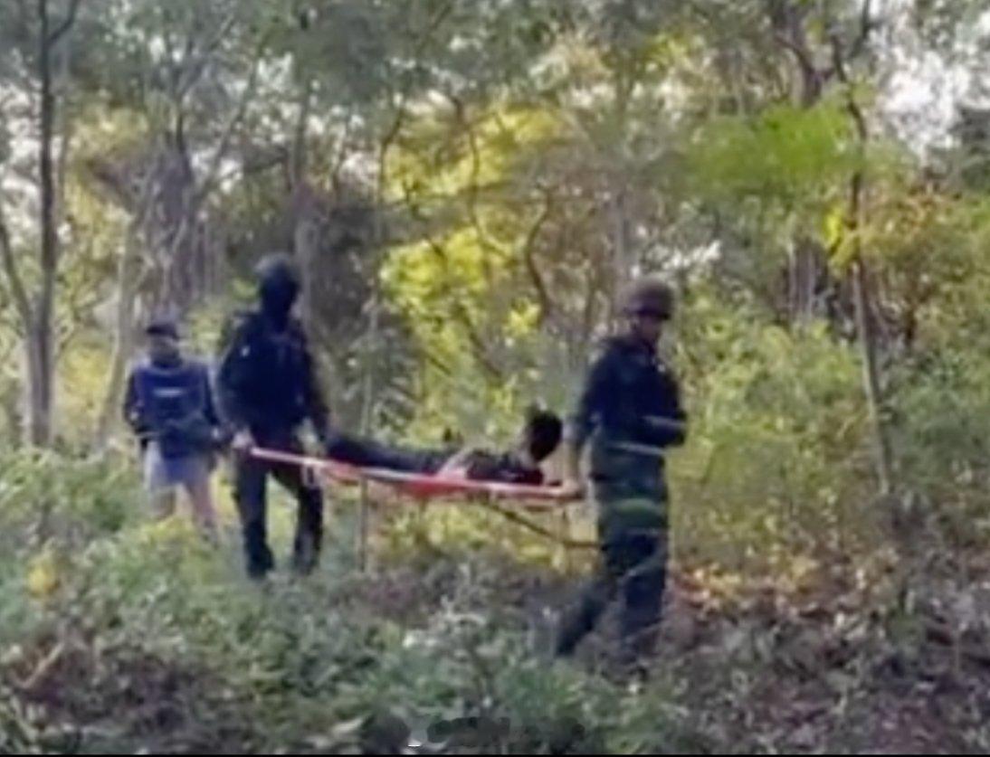 中国男子踩中地雷引发泰柬口水仗10月29日，一名中国男子在偷越泰国-柬埔寨边境地