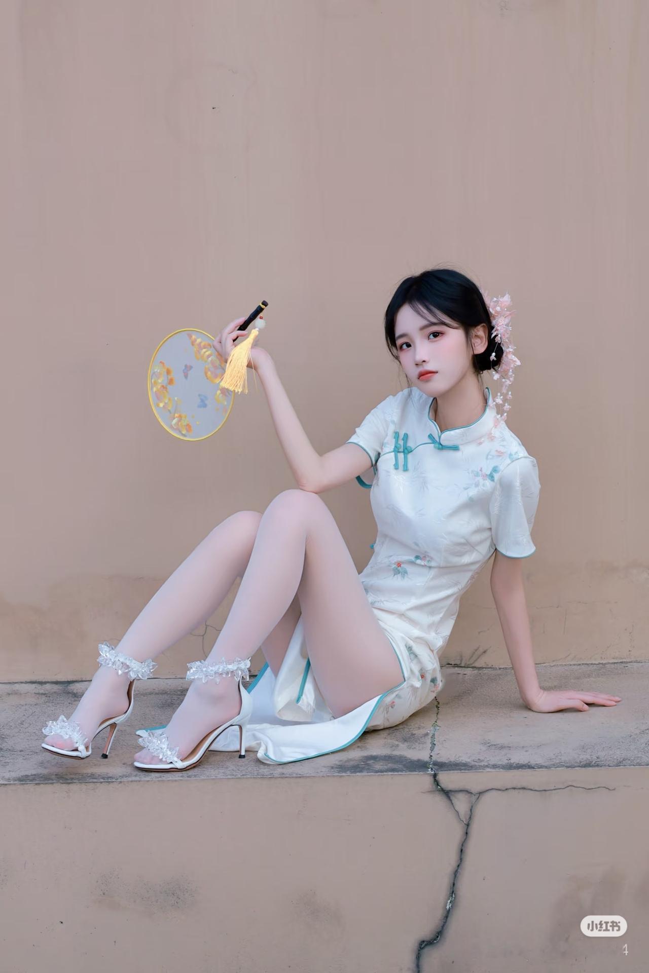 美女们快来分享自己的穿搭吧！
