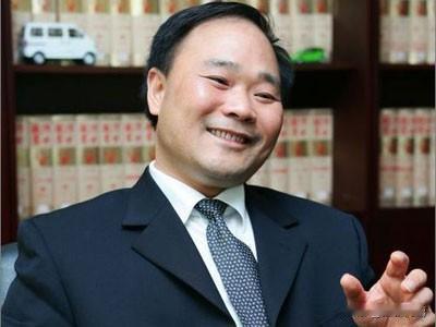 这两个富二代真的挺低调！吉利创始人李书福，一手把吉利打造成全球化汽车集团。他