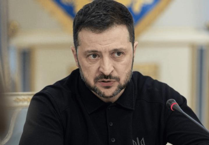 泽连斯基向全世界表明了自己的态度：乌克兰可以向俄罗斯投降，甚至乌克兰也可以不加入