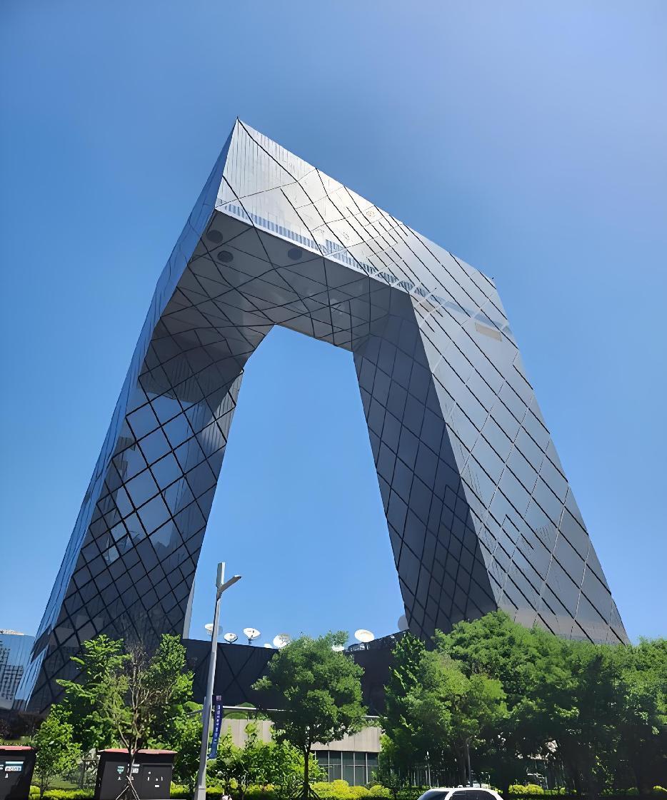 央视大楼"大裤衩"到底是不是色情隐喻？设计师库哈斯到底承认了没有？十几年过去了，