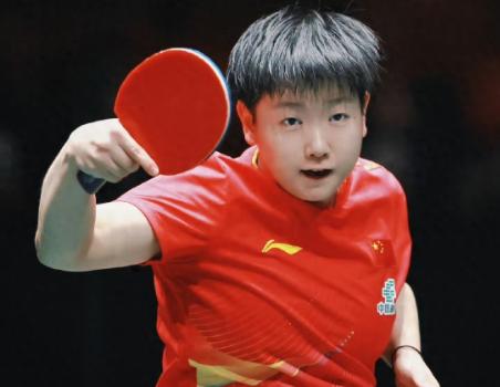 “拼命打比赛，到底值不值？”这问题最近在体育圈炸开了锅。国乒“小