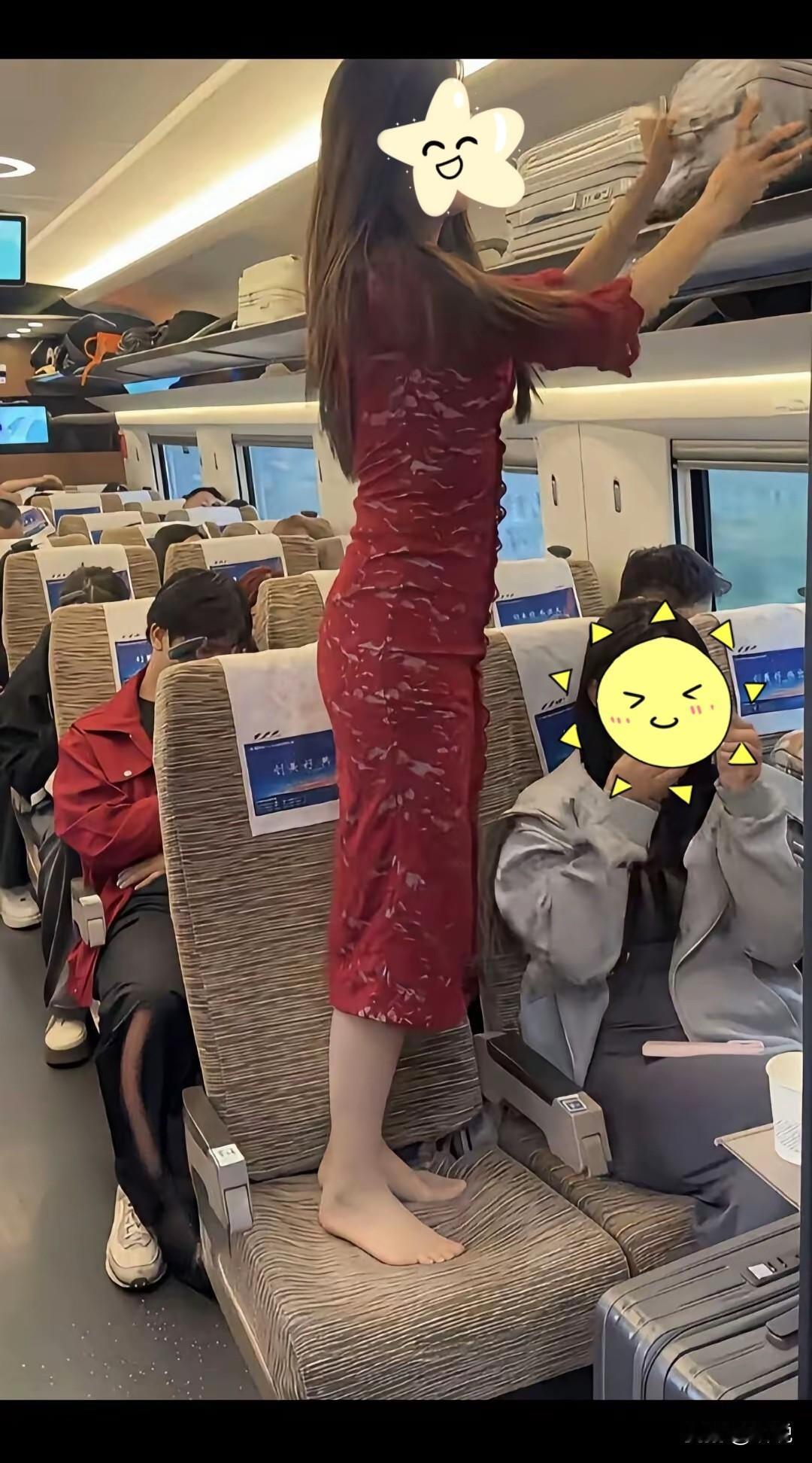 高铁行李箱架子太高了，个子不够，大家应该可以体谅吧