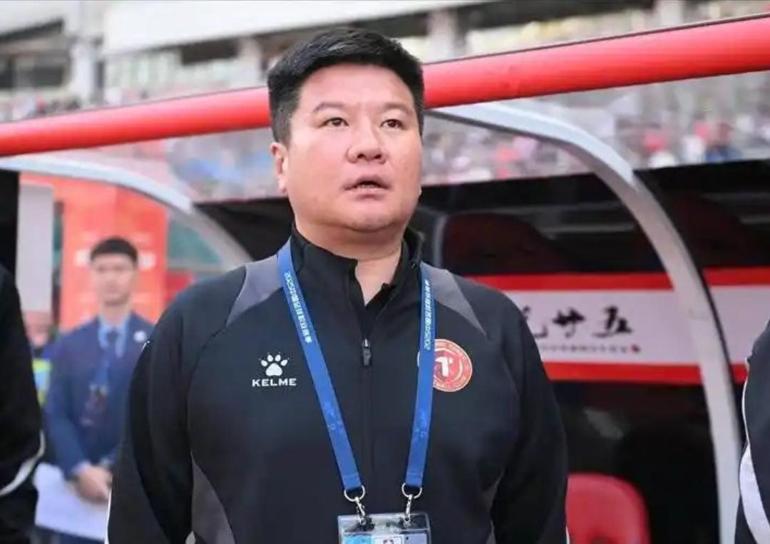 对事不对人！辽宁铁人4连败，李金羽或许真的该离开教练席了。一场彻彻底底的完败