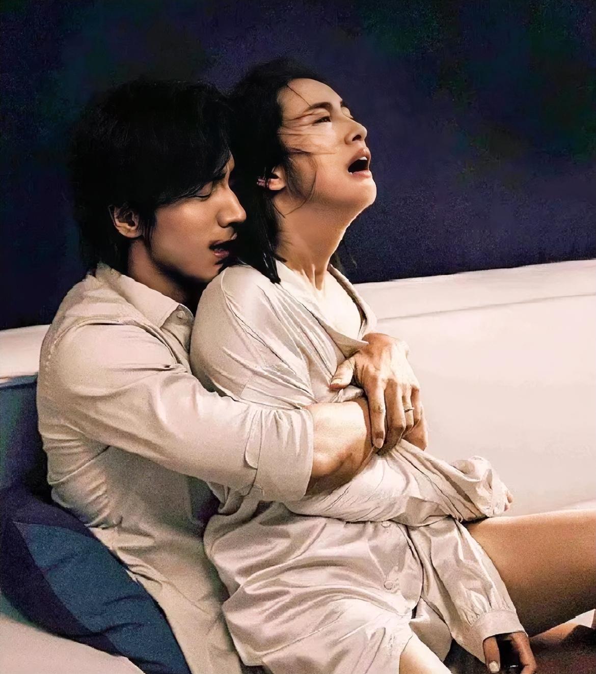 反复背叛的男人，最怕原配做这3件事：1、活成他看不懂的样子，今天涂上从没试过