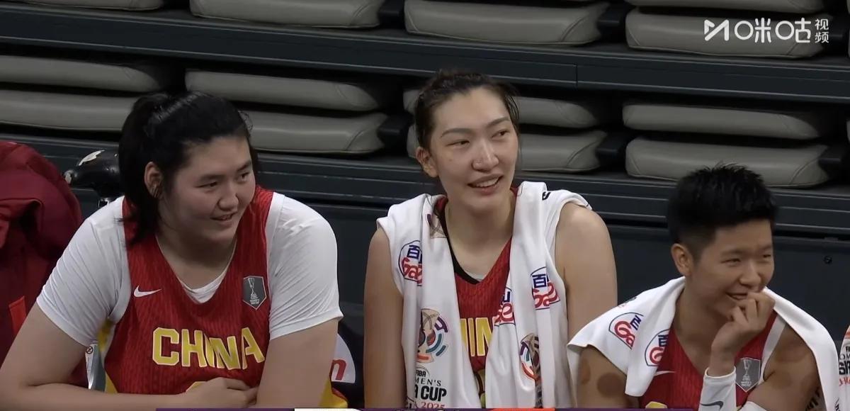 两中锋合力砍下38分，中国女篮大胜韩国女篮拿下关键之战！今天，女篮亚
