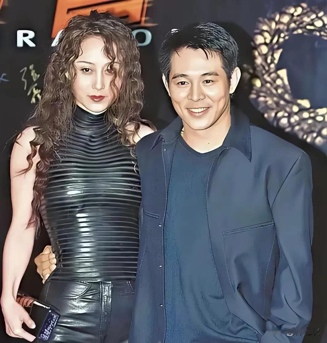 利智在香港娱乐圈的时候，她是一个被欺负的大陆妹，因为她长得太漂亮也遭人妒忌，被欺