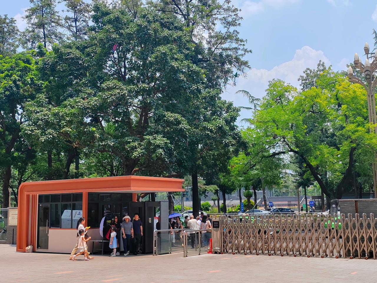 成都2026高温分3个阶段，分短期降温、盛夏热浪、彻底凉快三个时间点一、本