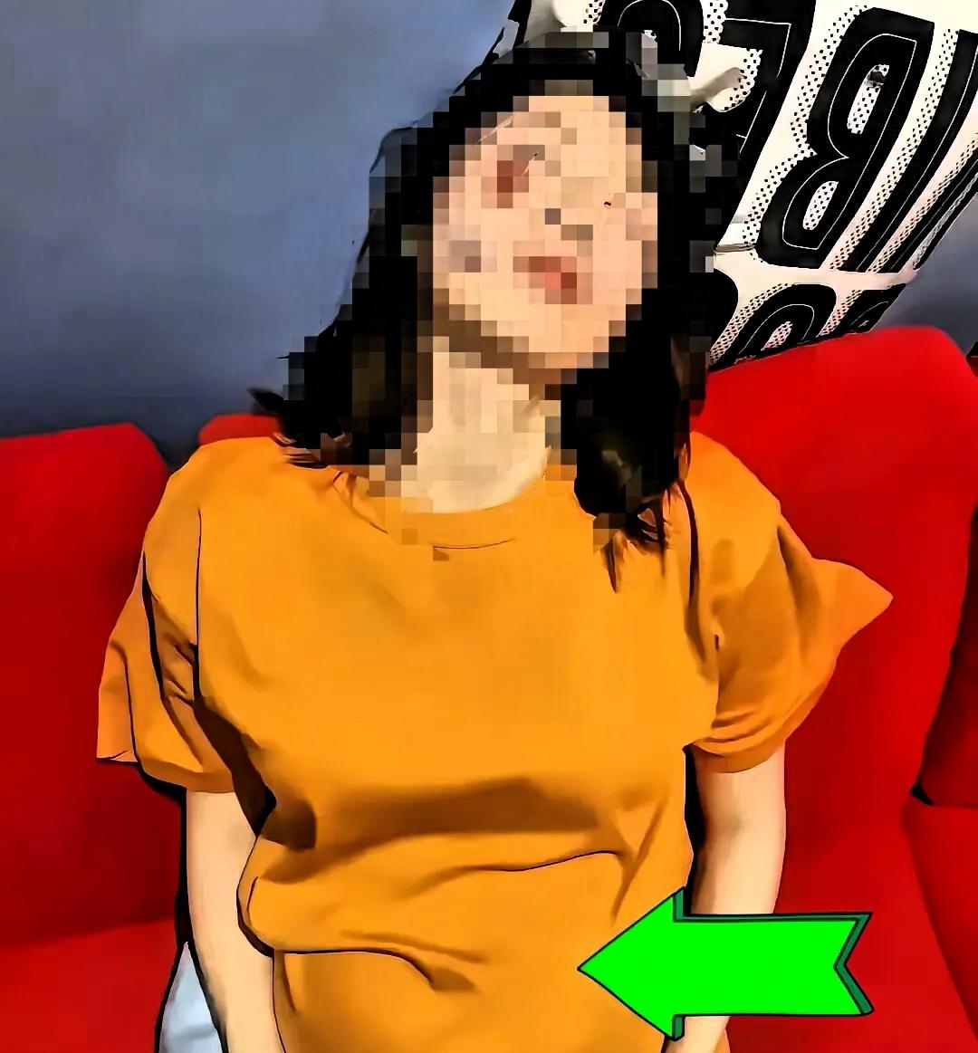 怀孕38周，被丈夫一脚踹在后腰，她没哭没闹，连朋友圈都没发一条。距离预产期只剩几