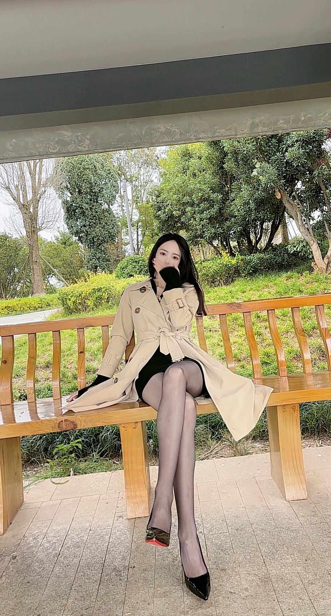 山高路远，我们不过尔尔，请优先考虑优先考虑你的人，请优先在乎优先在乎你的人