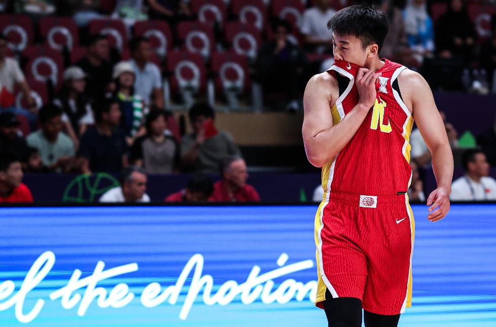 男篮大腿水平的王俊杰，到底有没有机会打NBA？对塞尔维亚FMP拉德尼基比赛王俊杰
