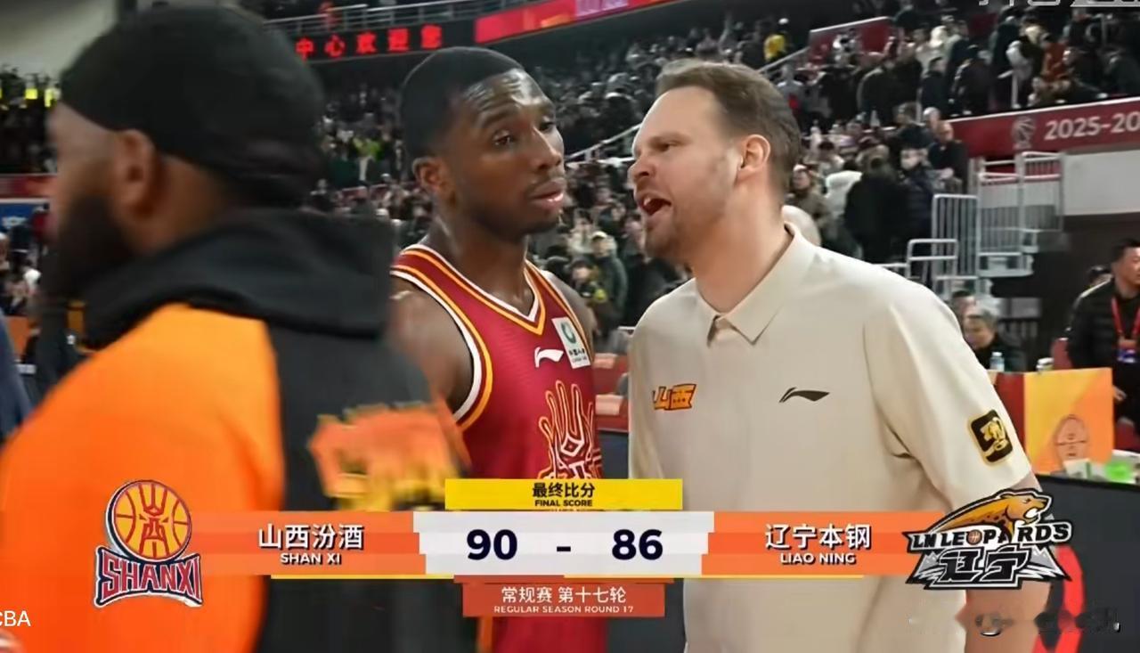 迪亚洛必须虚心接受助理教练的恩威并施！昨天晚上，山西与辽宁本钢男篮比赛贾结束之后
