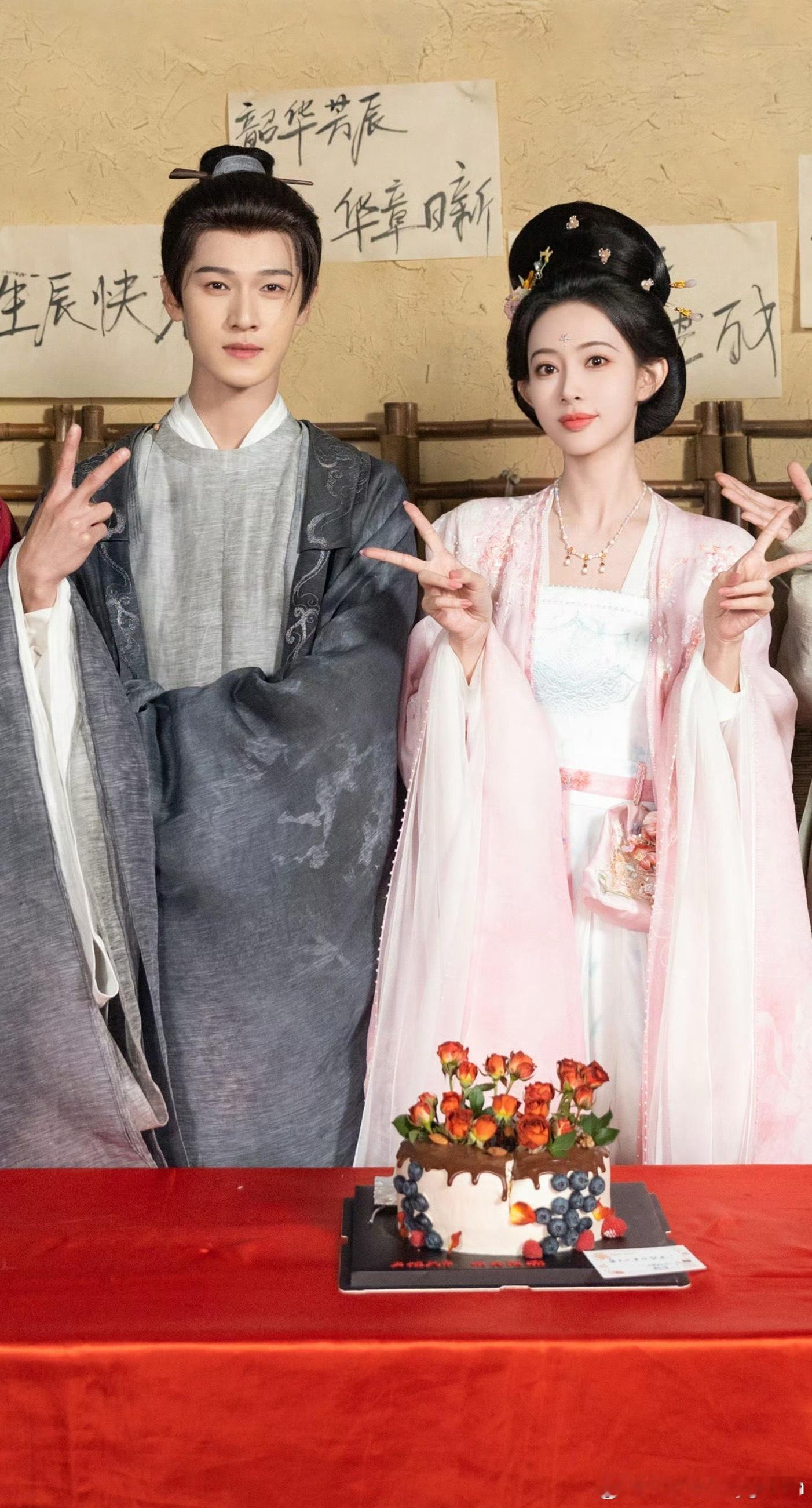 昀牵孟绕孟子义李昀锐一起看代拍啊啊啊啊啊啊啊啊啊啊