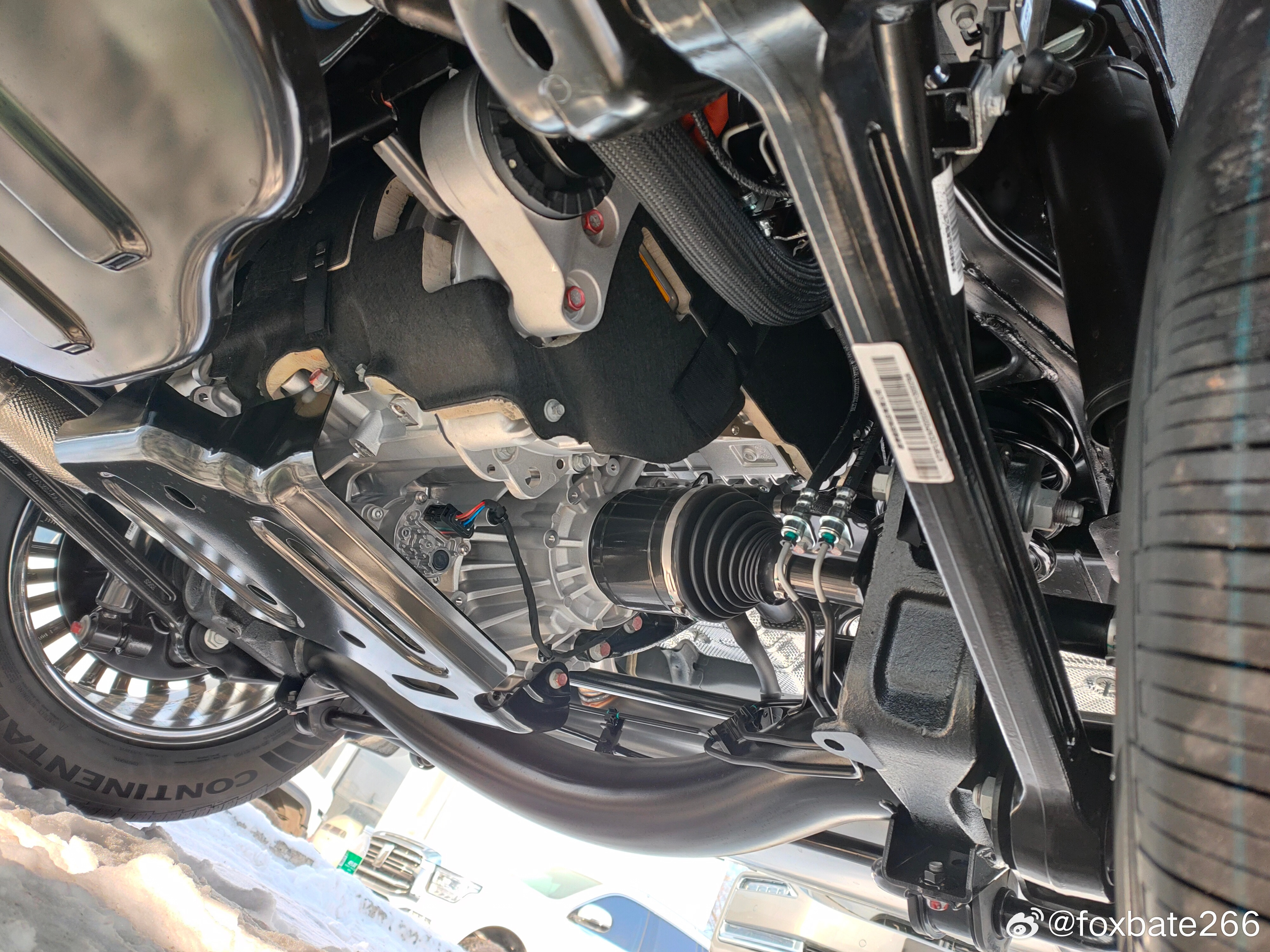 弟弟安后腿的坦克500。。。