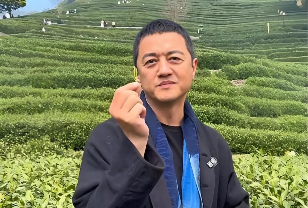 李亚鹏这债务雪球滚得比丽江玉龙雪山还壮观，最新数据显示，截至2025年5月底，他