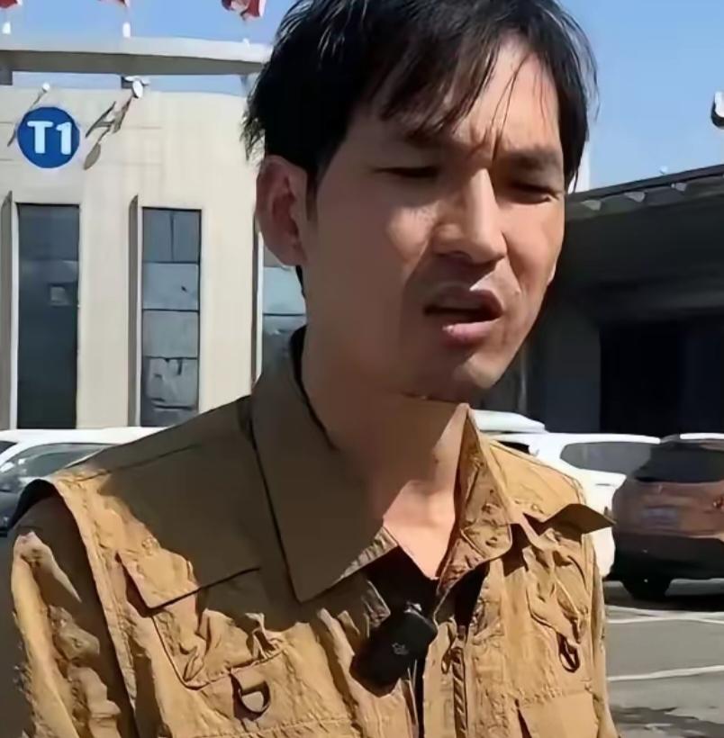 铁头进去这事还真不冤枉刚开始看他的时候，确实是打假，而且那些黑心商家，一看到