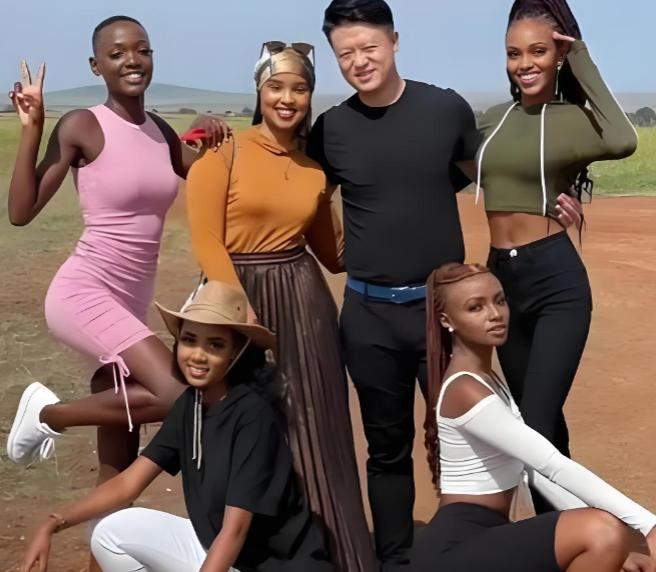 每年有几万中国人去非洲，为何去了就不想回来？非洲姑娘说出原因。如今在非洲的土