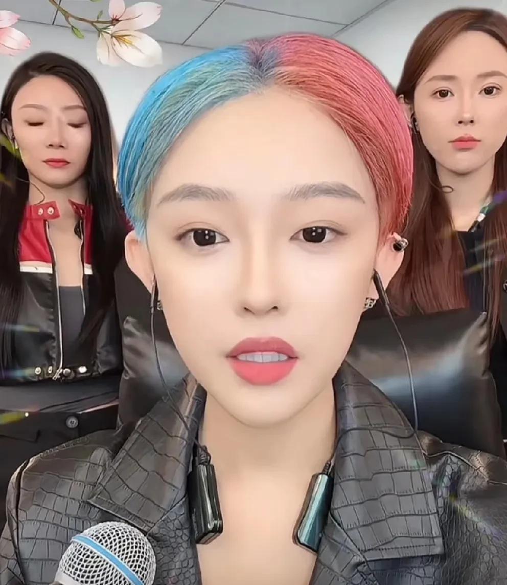娜美喊话老网红认清现实，总摆谱自己是网红，最后啥都没有！