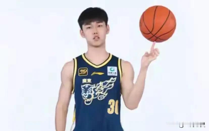 残阵广东客战击败北控，谁抓住了证明自己的机会？不是萨姆纳，也不是萨林杰，更不是